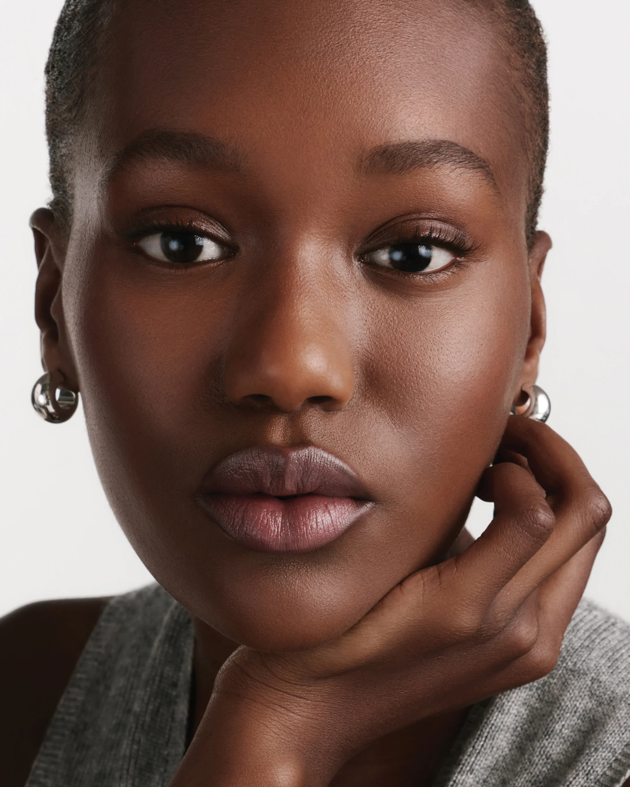 HydroBalm Tinted Lipstick - Bob - Image 4