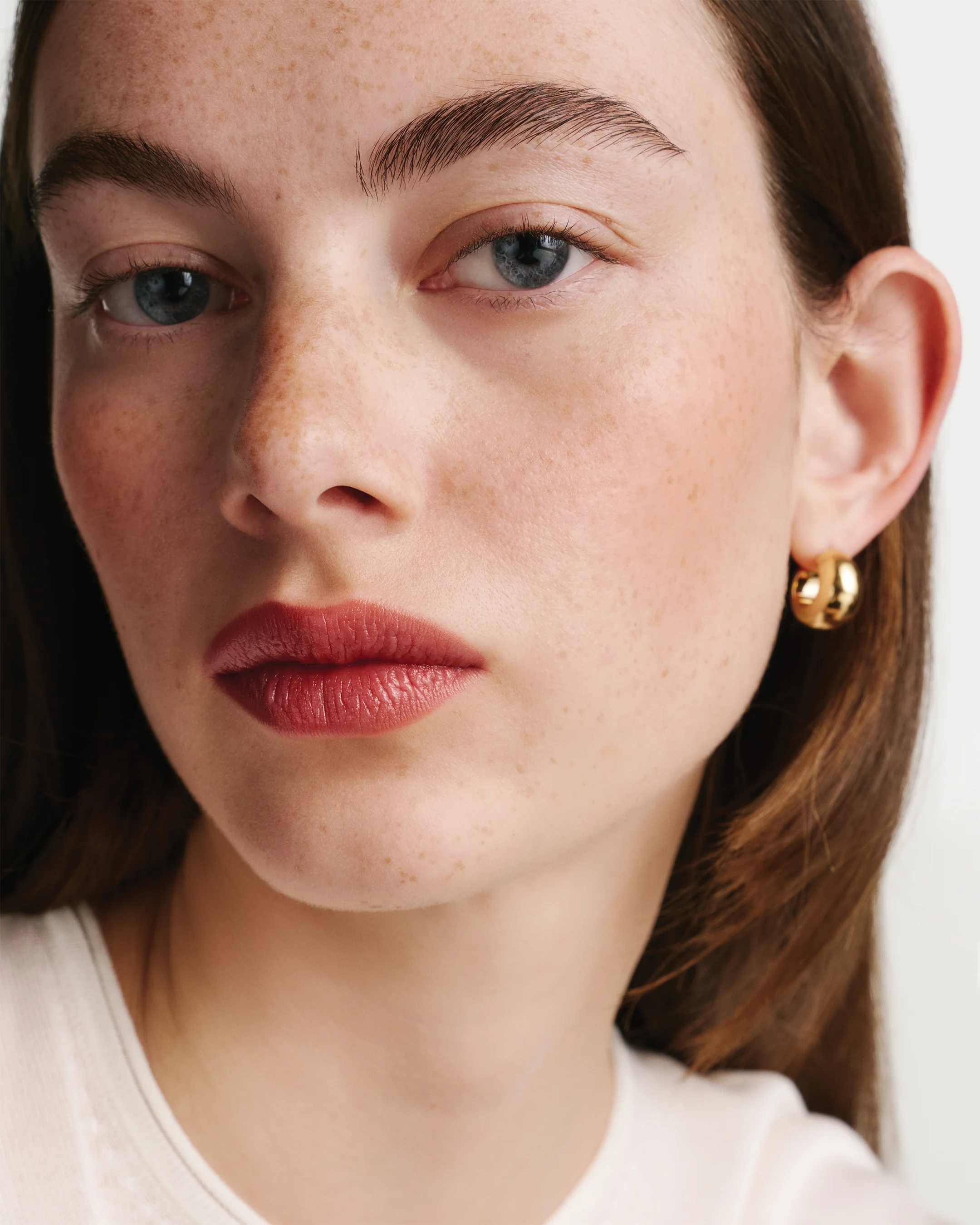 HydroBalm Tinted Lipstick - Brique - Image 3