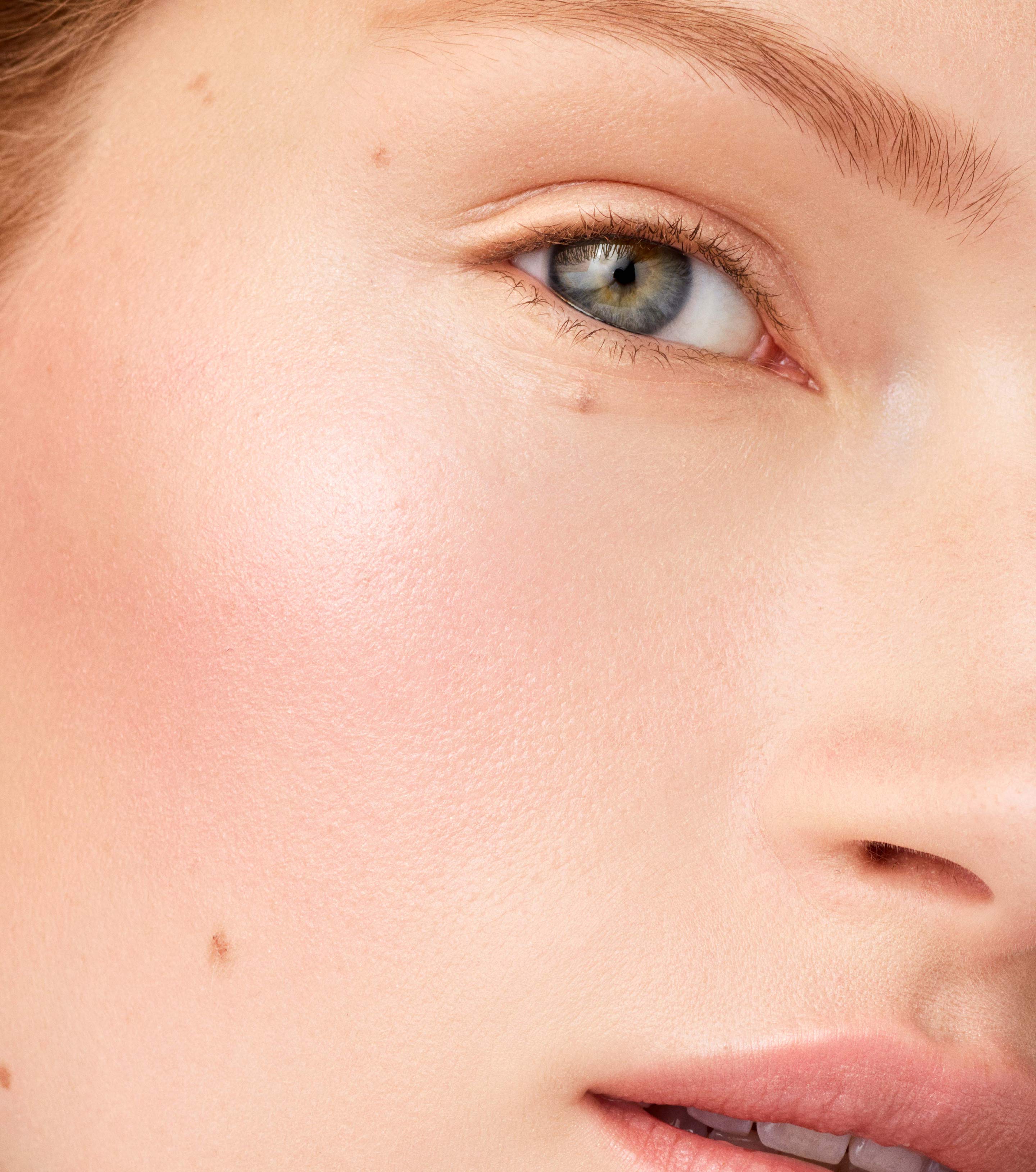 Super Loaded Tinted Highlight - Peau de Rosé - Image 2