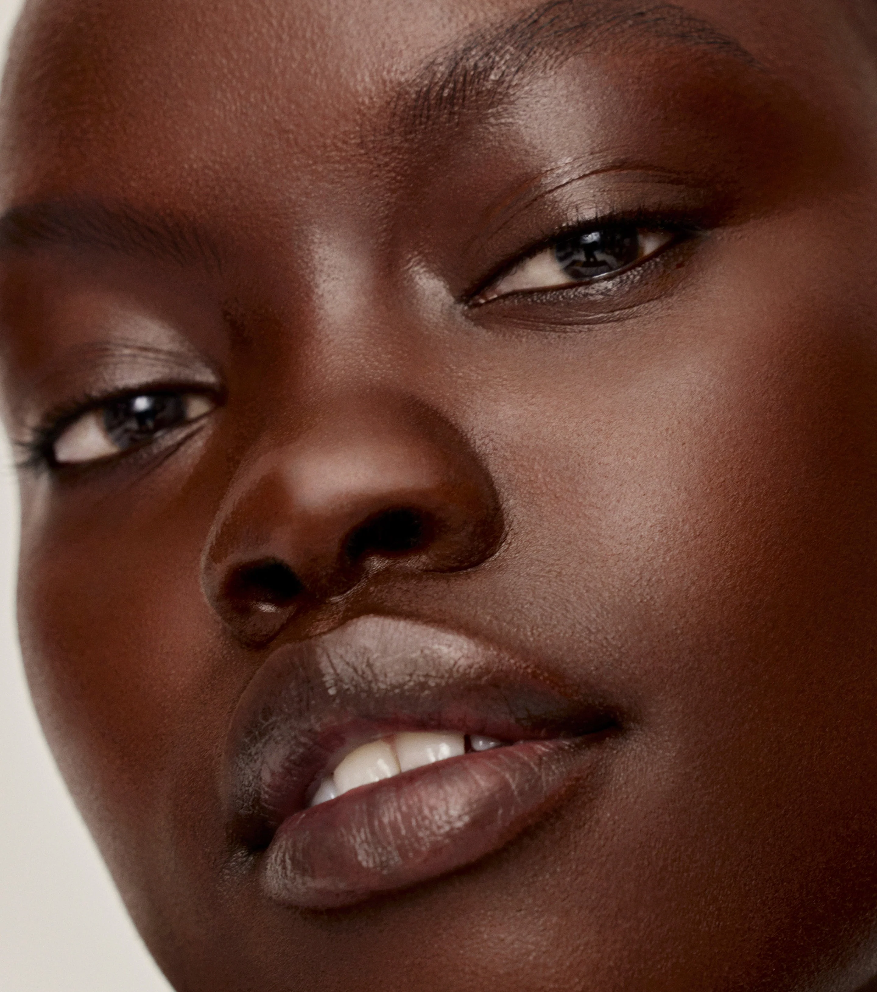 Vital Pressed Skincare Powder - Café - Image 2