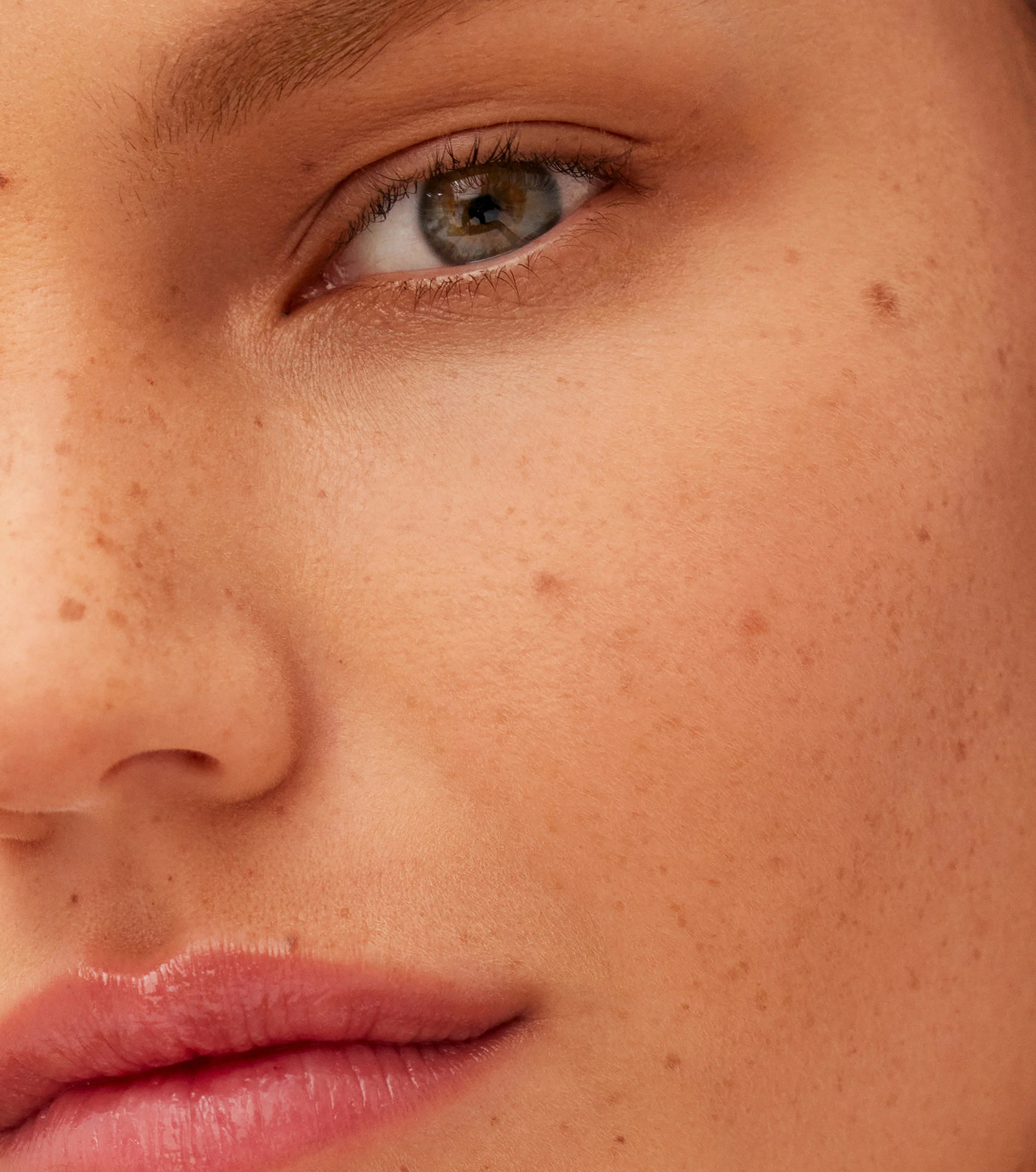 Vital Pressed Skincare Powder - Crème - Image 2