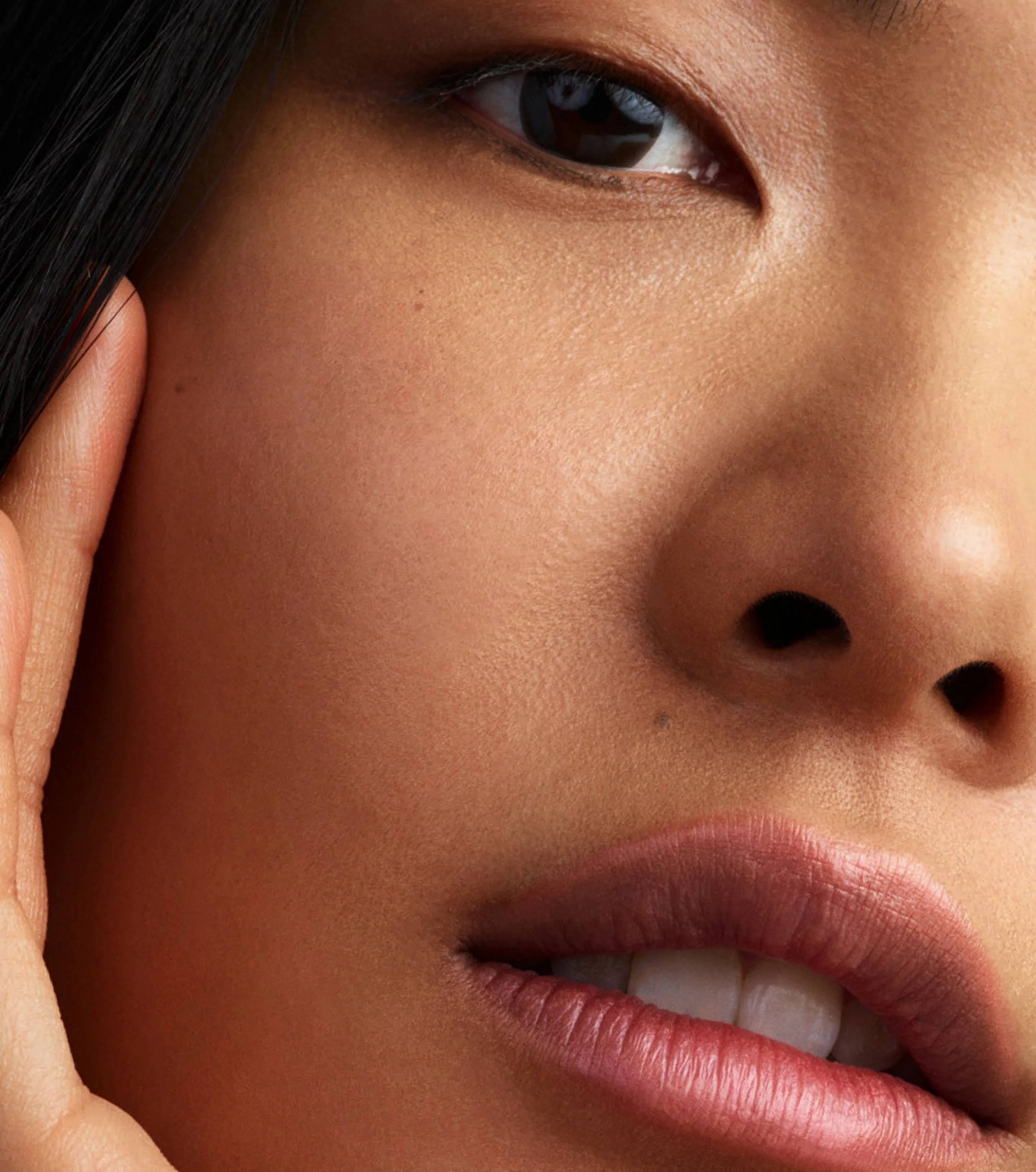 Vital Skin Foundation Stick - Atelier IX - Image 2